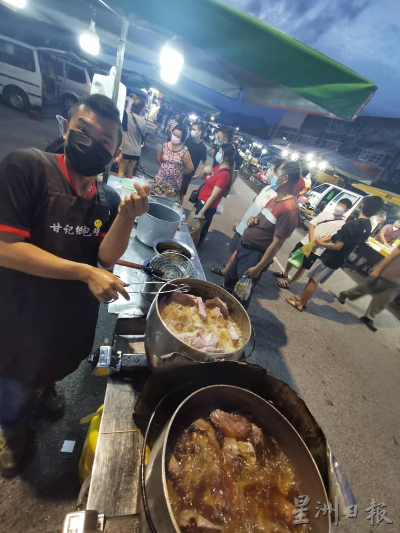 独家|34岁纸包鸡小贩公开征婚 “我的恋爱经验零” 