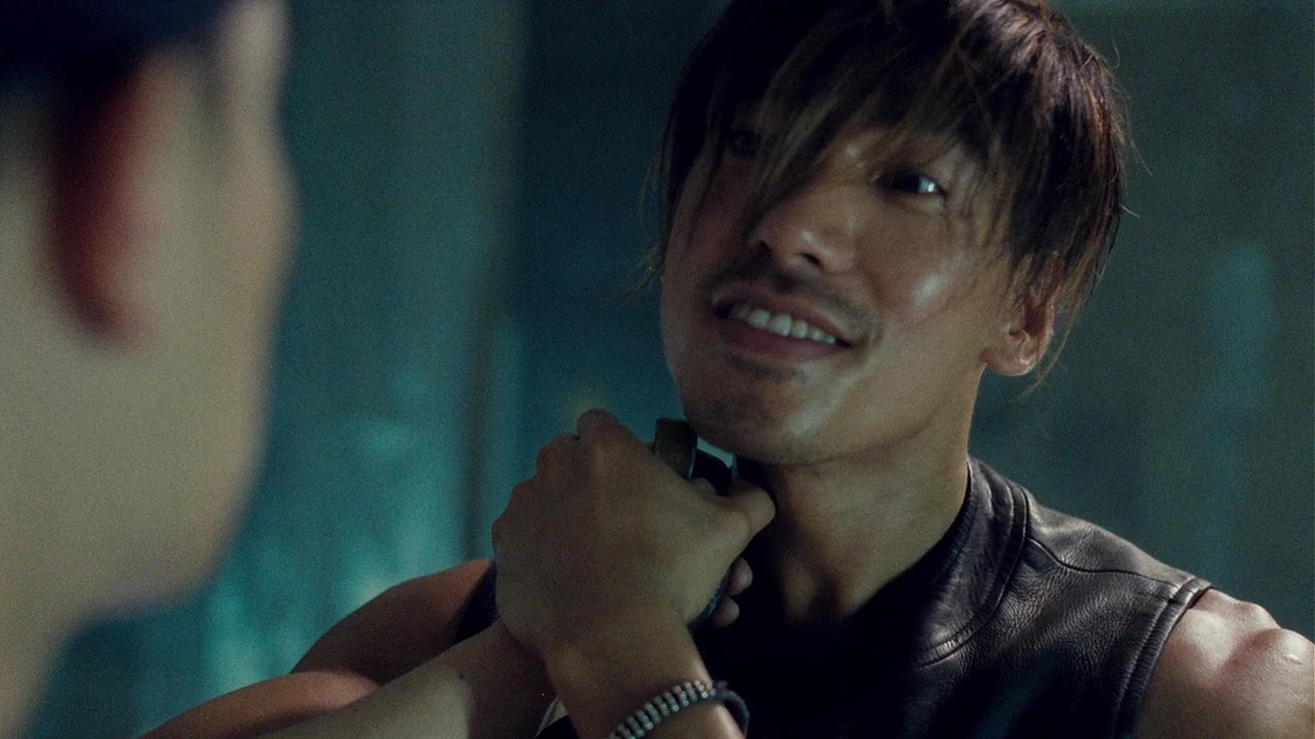 砸踩关公像恶梦连连  张耀扬吃斋3个月赎罪