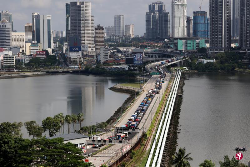 约12万大马车申请入境准证 新陆交局:处理时间缩短至三周