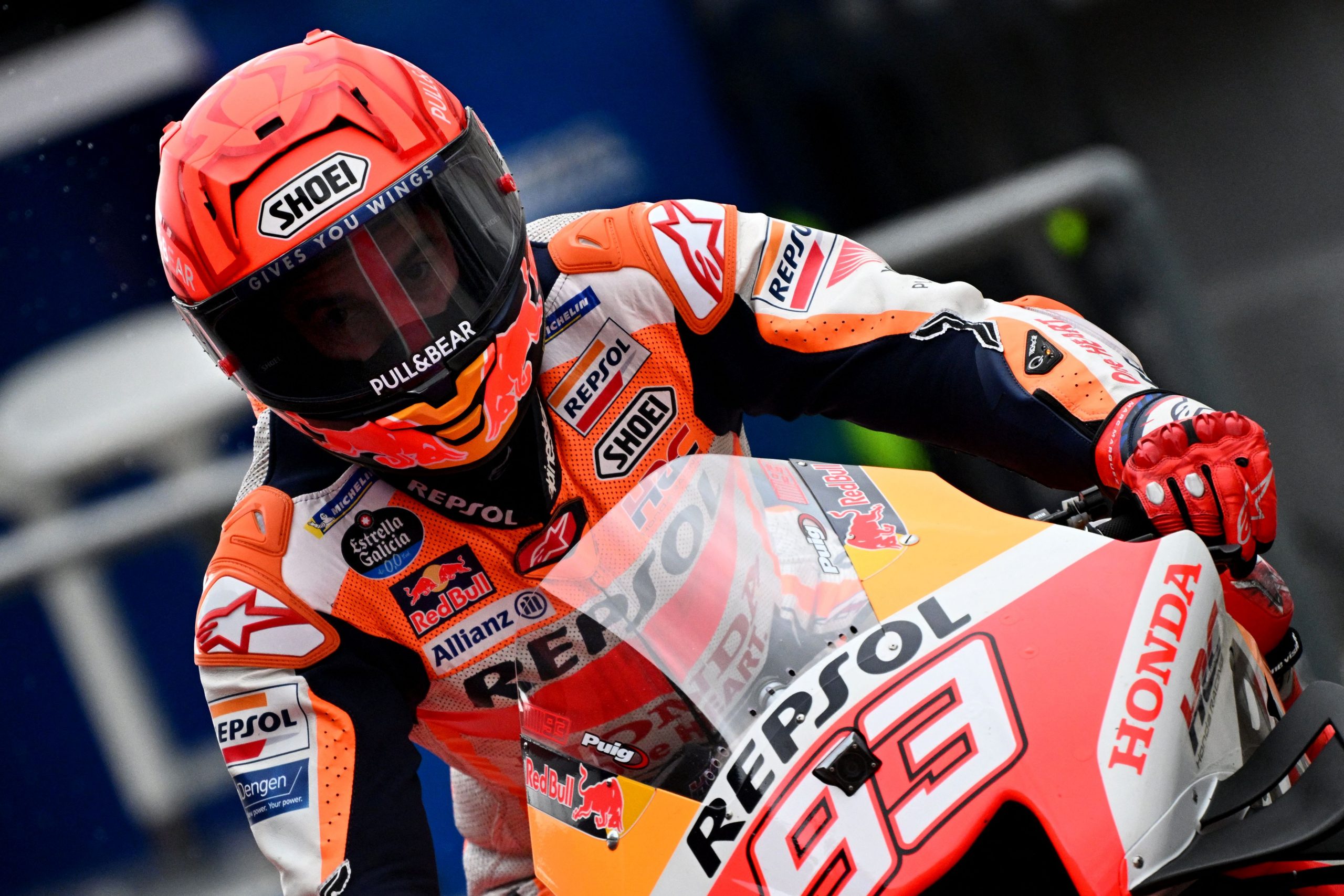 葡萄牙站世界摩托车大赛 马奎兹首练暂居首