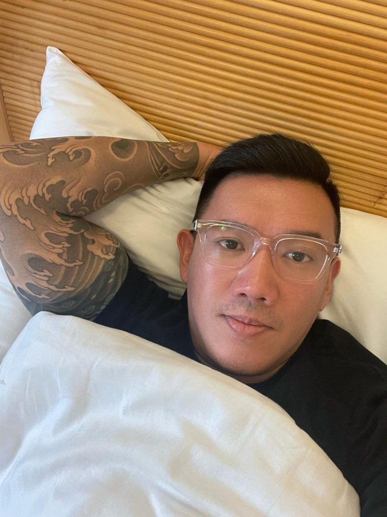 被抓包确诊还闯关赴台 王喜遭质疑PCR阴性证明