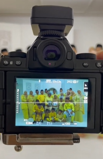 视频|癌妻感染冠病亡 一家人带泪隔空拍全家福