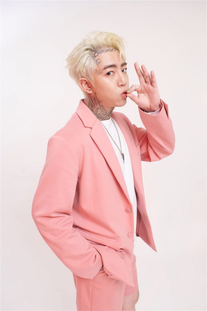 谢和弦宣布从政 网阻：别去献丑