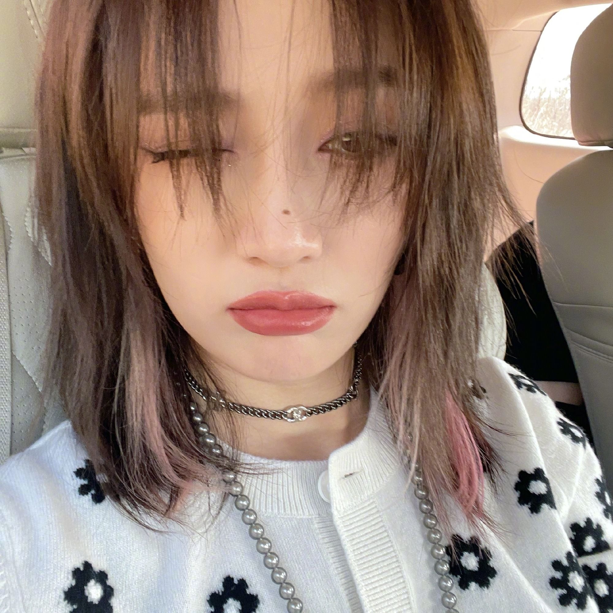 造型显胖团队被骂爆 孟佳:是我的问题