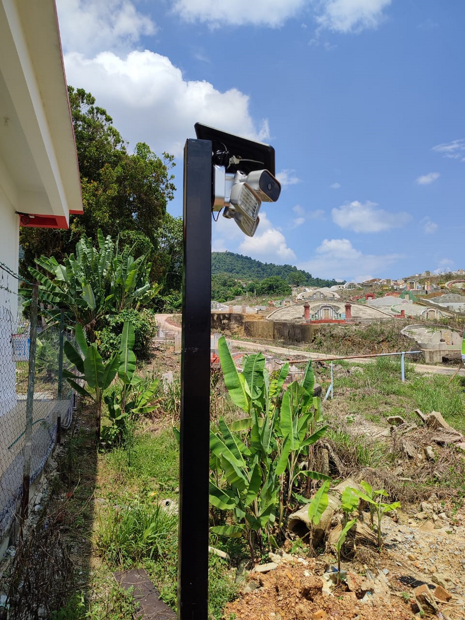 防坟墓又遭破坏 马口泷江义山装电眼