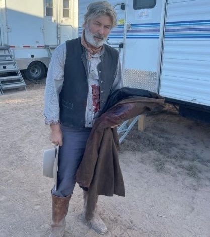 阿历宝云甩误杀摄影师罪嫌？制作公司严重违规被罚58万	