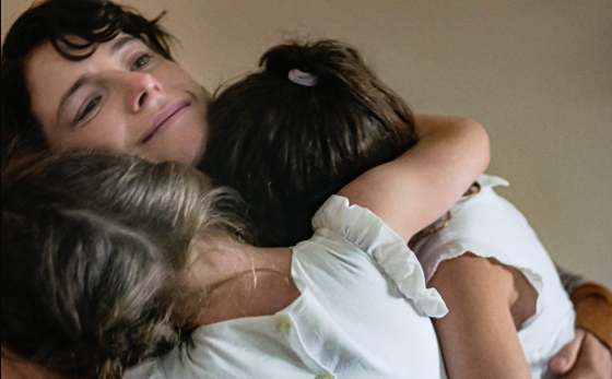 陈头头/《The Lost Daughter》刀尖上的母亲们