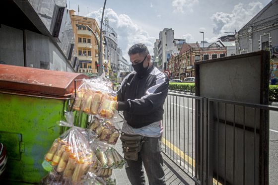 陈子韩/有些人选择忙碌
