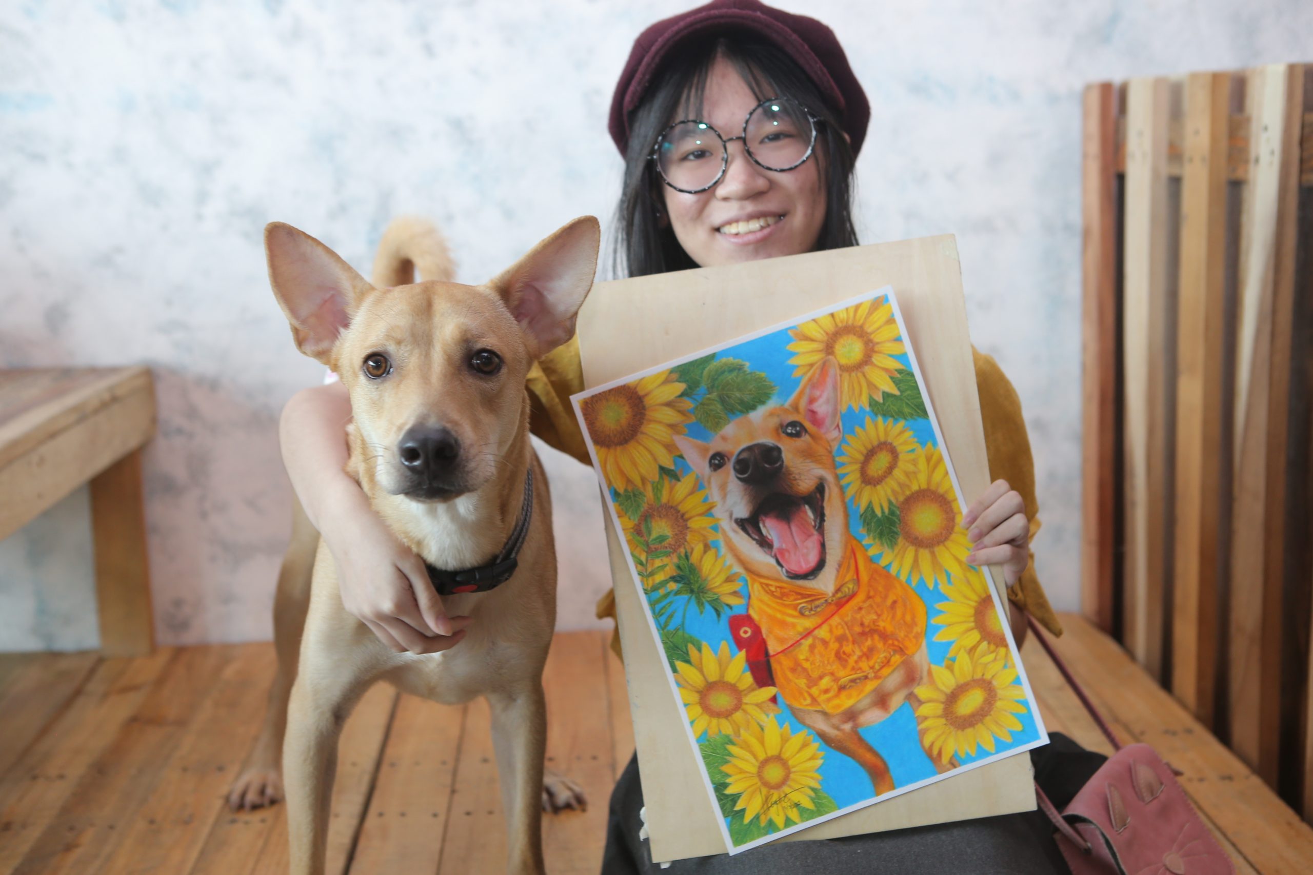 霹：21日见报／封底主文／【乐活频道】/16岁少女丘紫月爱画画·宠物画治愈人心