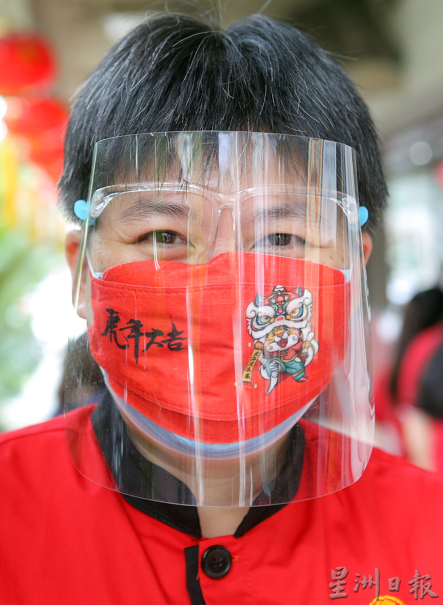 霹:封面主文/新加坡游子回乡团聚尝美食 怡保点心楼好热闹