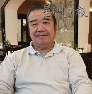 霹：第二版头／第二剂加强针 年长者持观望态度