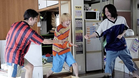 颜书韵／《喜剧开场》鲁蛇人生的输家精神