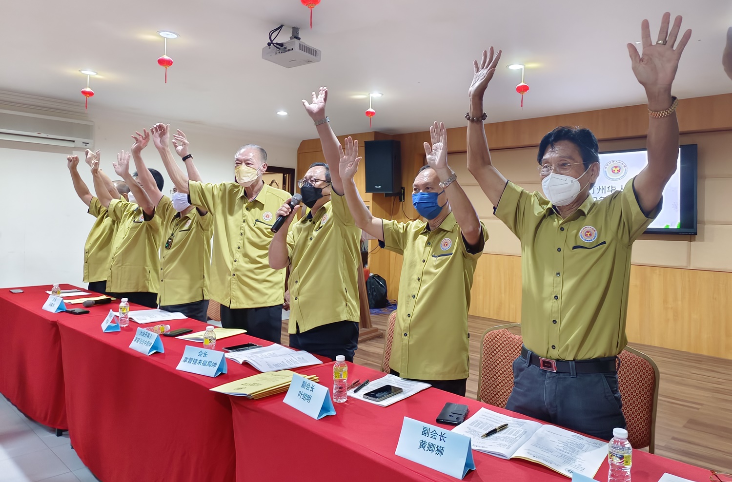 (全国版)吉华堂选委会取消丹斯里陈建顺的提名资格,引起吉华堂和华总的内部纷争白热化。