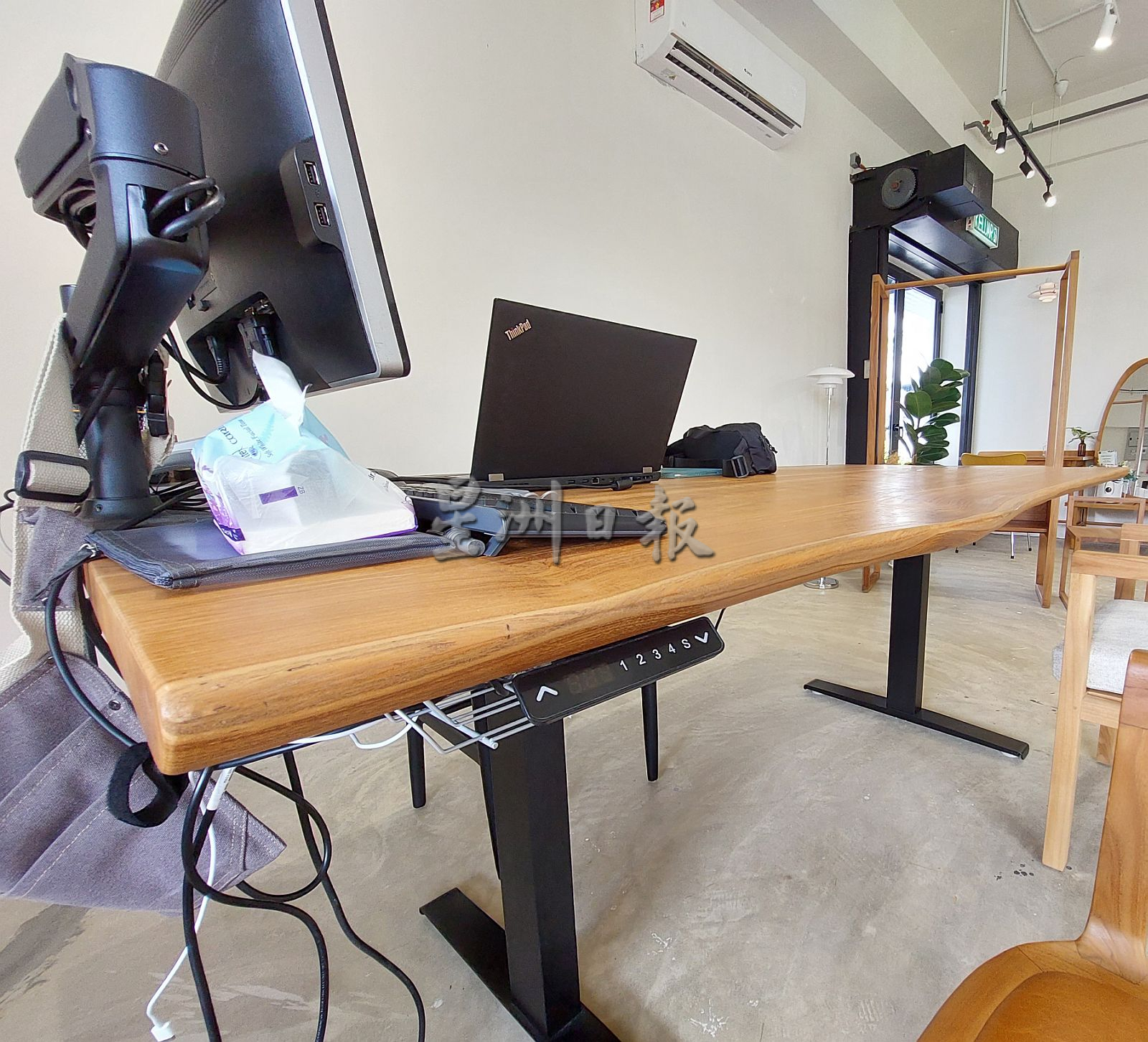 (古城封底主文)《手作的温度》手作家具