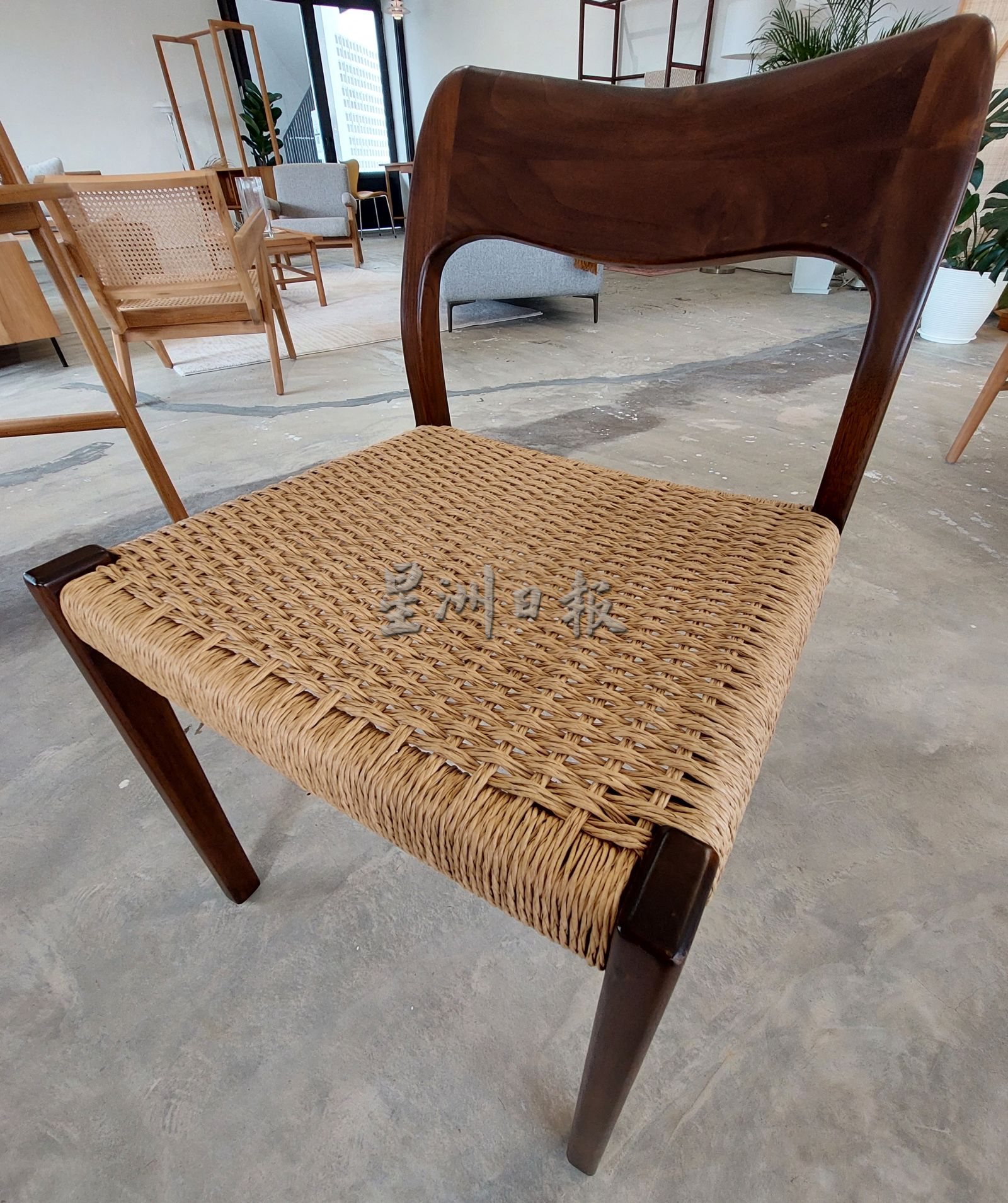 (古城封底主文)《手作的温度》手作家具