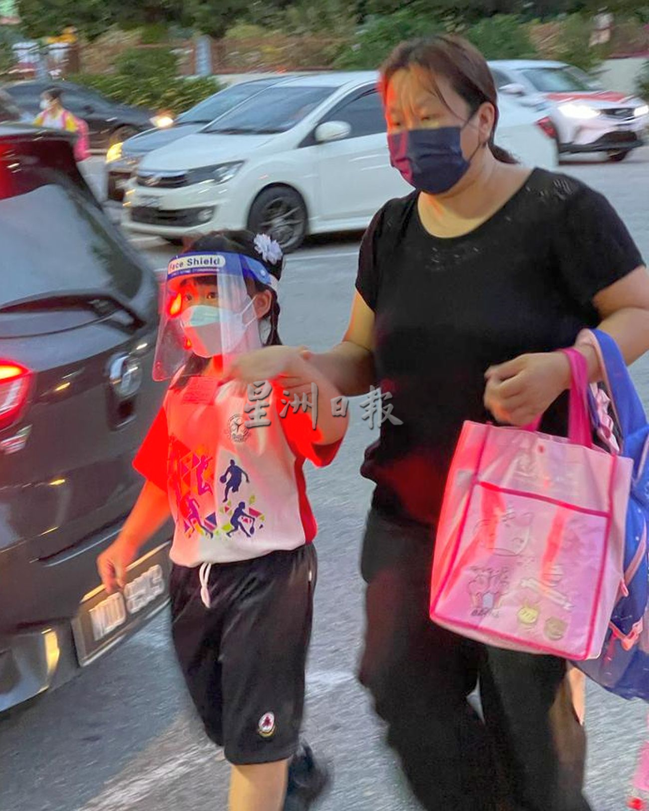 （古城封面主文）小学全面实体课，华小国小顺利开课