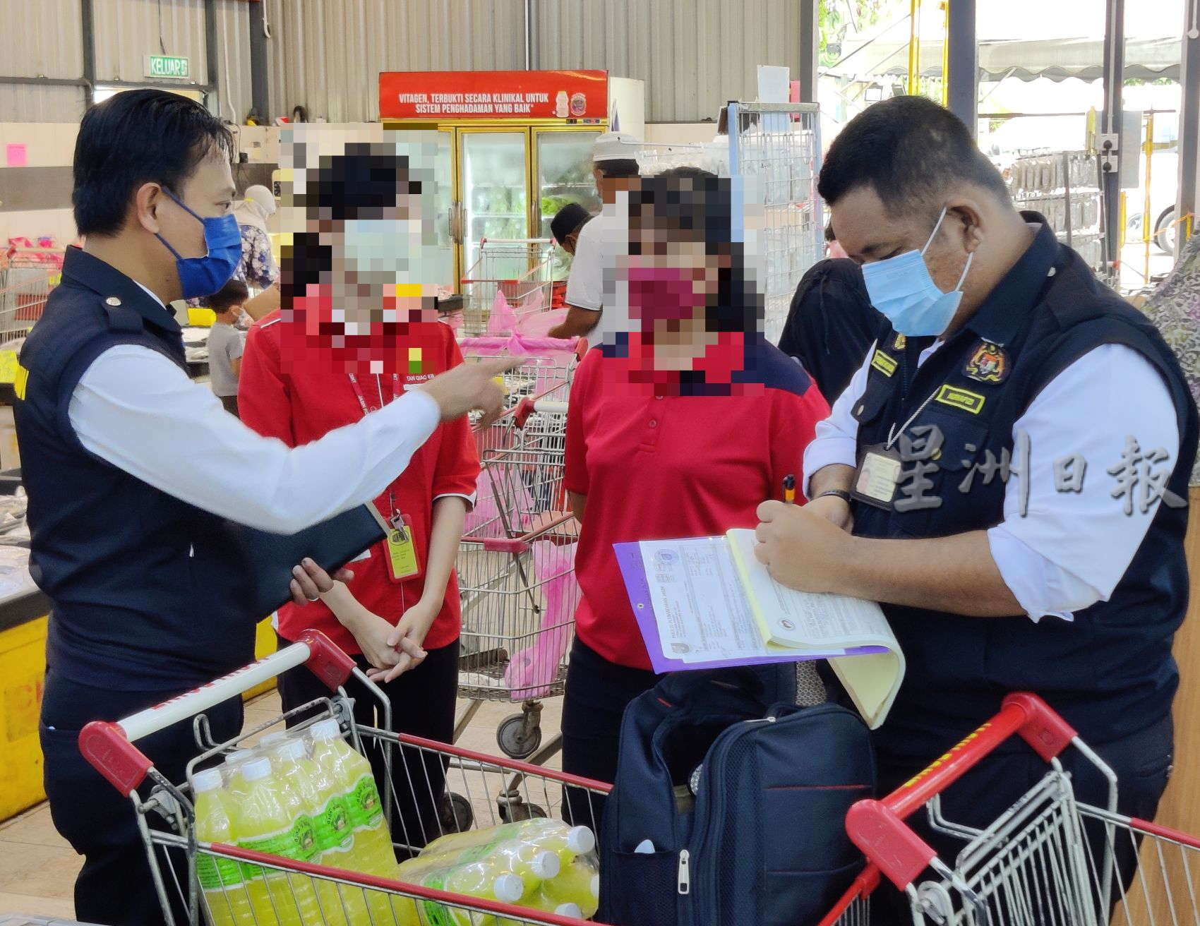 (古城封面版主文)超市有猫粪 僵尸鸡·遭封锁仓库 罚款9500