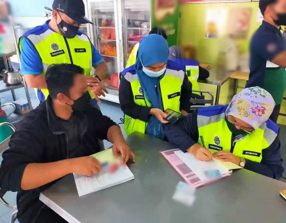 (古城第三版主文)穆斯林不守斋戒