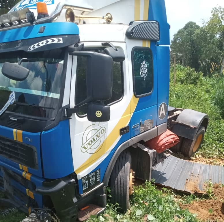(大北马)疑遭撞后逃,27岁巫裔司机魂断公路