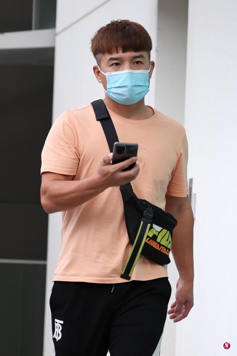 (已签发)柔:狮城二三事:为阻走私烟货车离开,保安“肉身挡车”遭碾脚