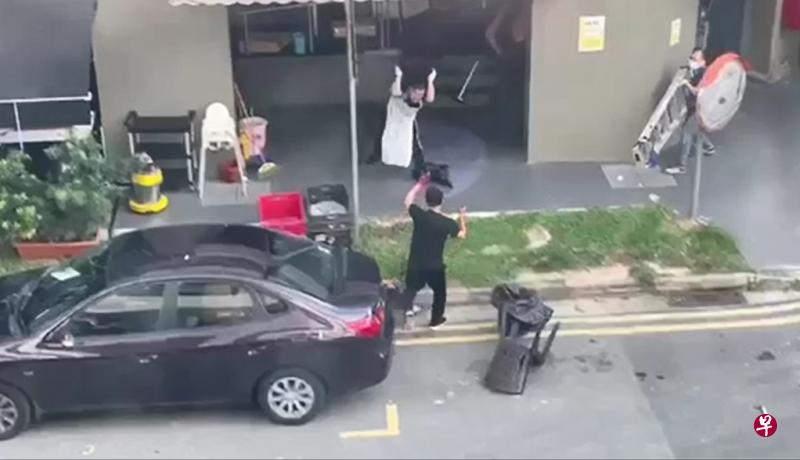 (已签发)柔:狮城二三事:狮城火锅店砍人案女伤者,情况好转脱离危险期