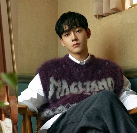 EXO D.O.确诊停工 Chen退伍回归赚奶粉钱