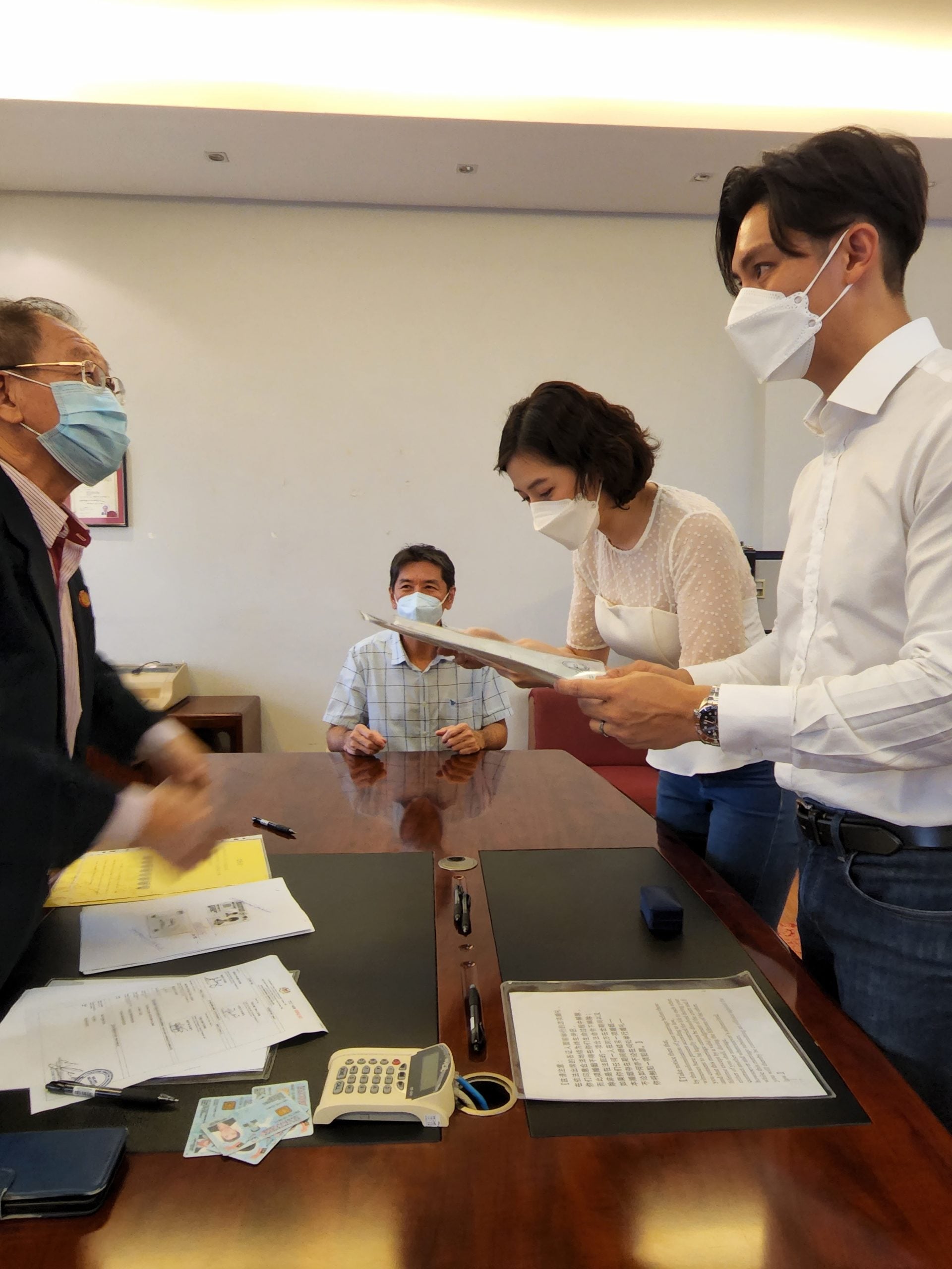 520撒糖 许亮宇陈俐杏官宣结婚  生小孩顺其自然	