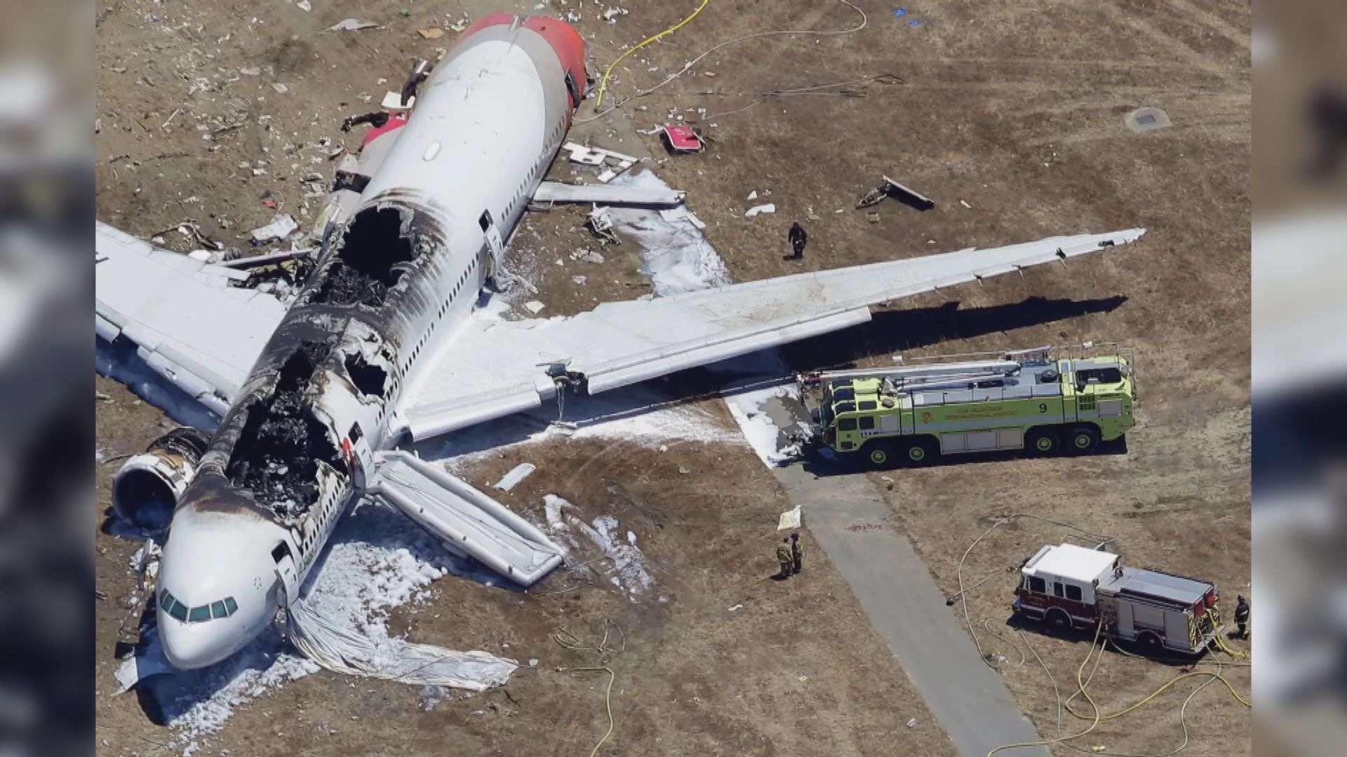 9名机上乘客涉向其他乘客传送空难照片被捕