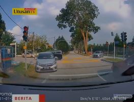 Axia轿车反方向行驶·警方自行报案