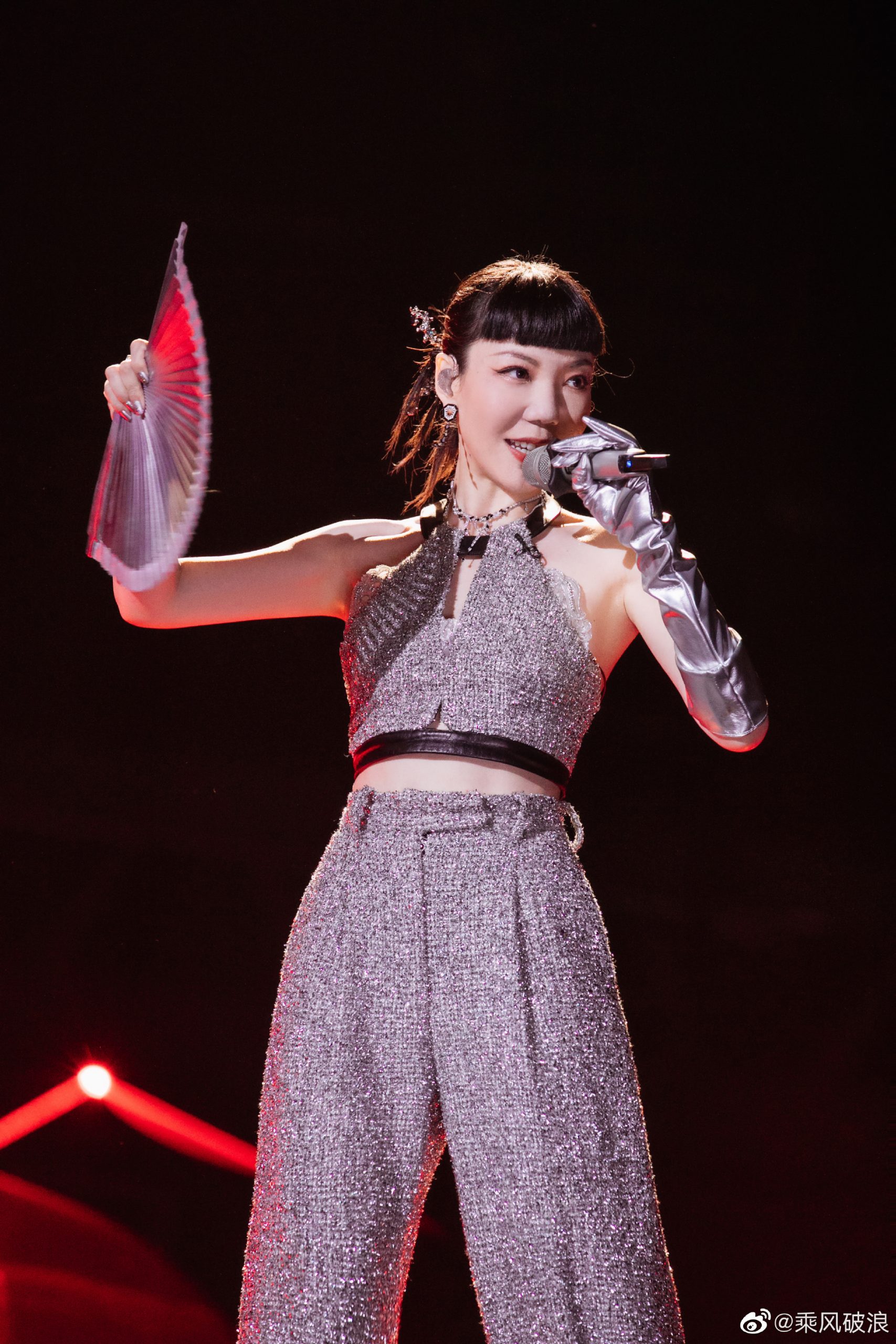 《乘风破浪》|互怼较劲 那英“我没整”酸宁静