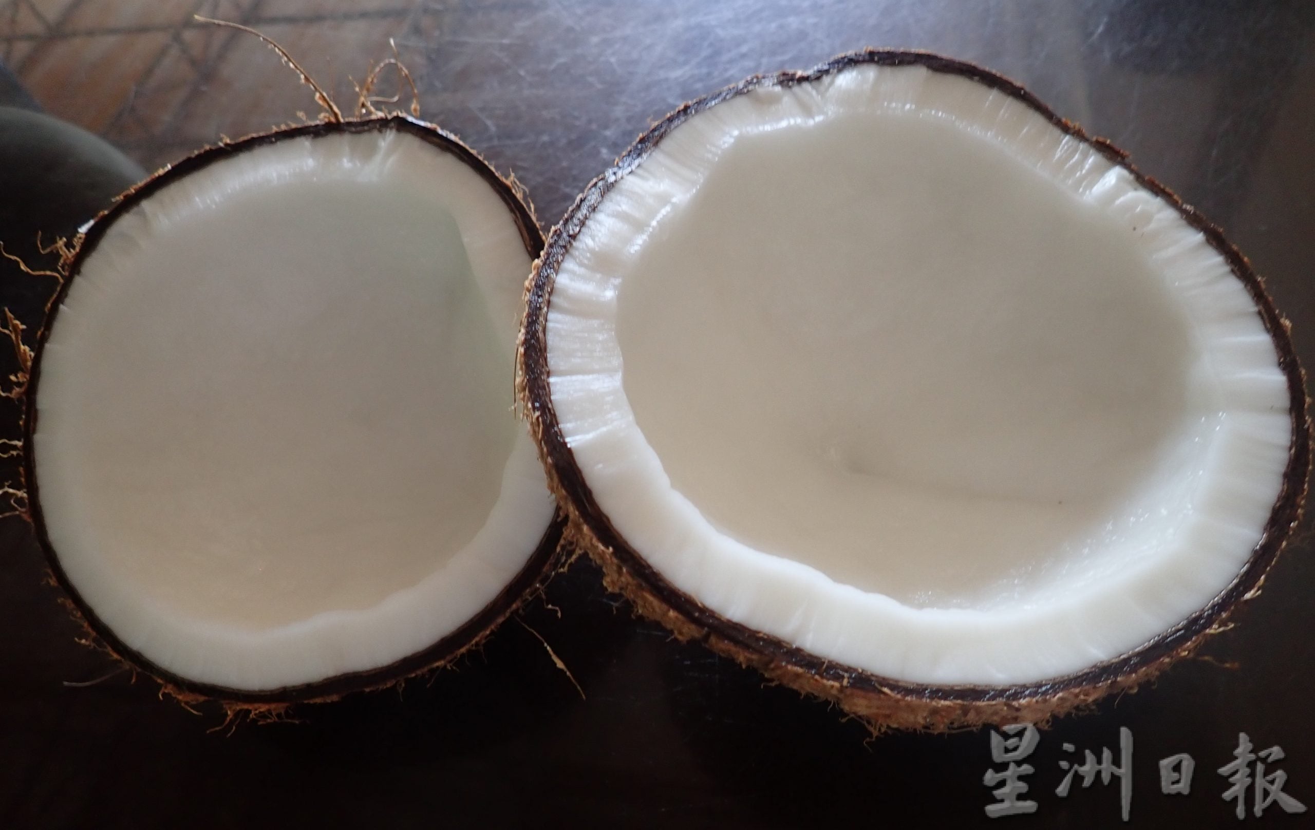 ★5月30日刊登／大霹雳封底主文／【农的传人】／香甜椰汁 厚厚椰肉 马达椰广受欢迎