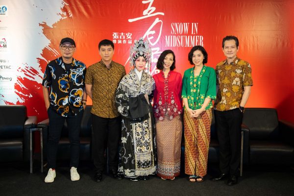 《五月雪》槟低调取景避围观 张吉安曝“自肥”找万芳轧一角	