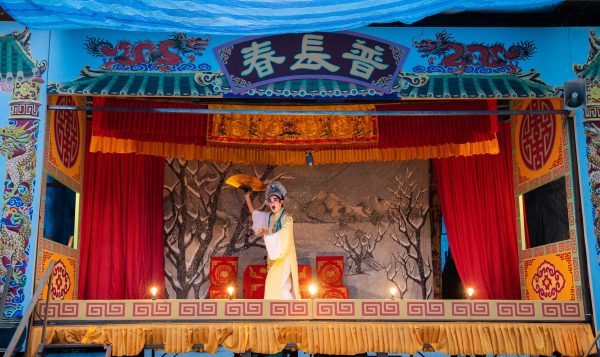 《五月雪》槟低调取景避围观 张吉安曝“自肥”找万芳轧一角	