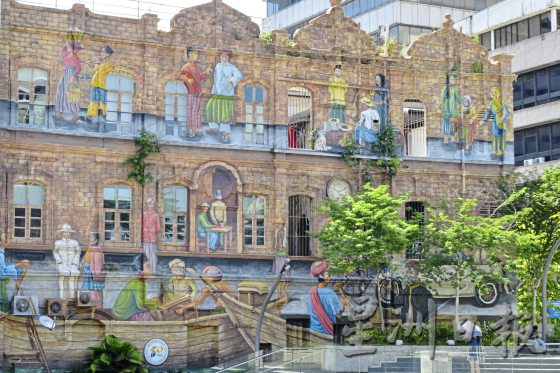 【墙绘艺术／01】涂鸦，城市里的斑斓艺术