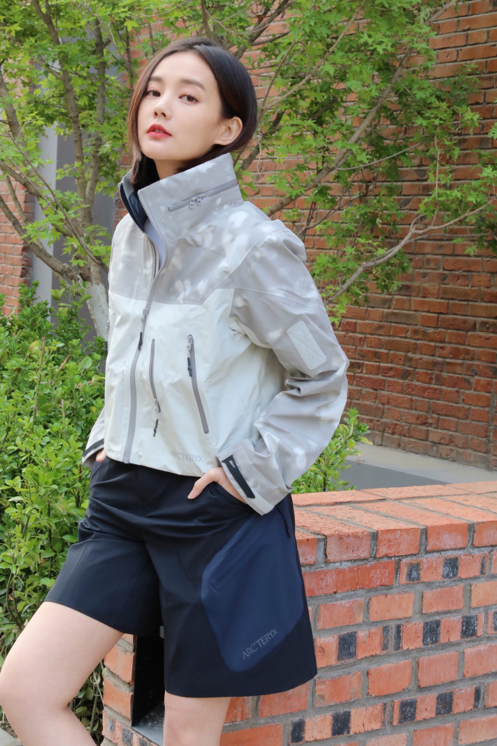 与李一桐回酒店爆恋情 魏大勋幽默13字撇清