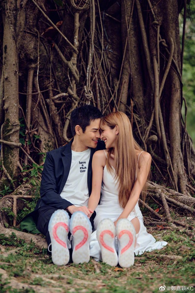 与陈凯琳走过七年之痒 郑嘉颖爱的宣言:余生和你一起牵手