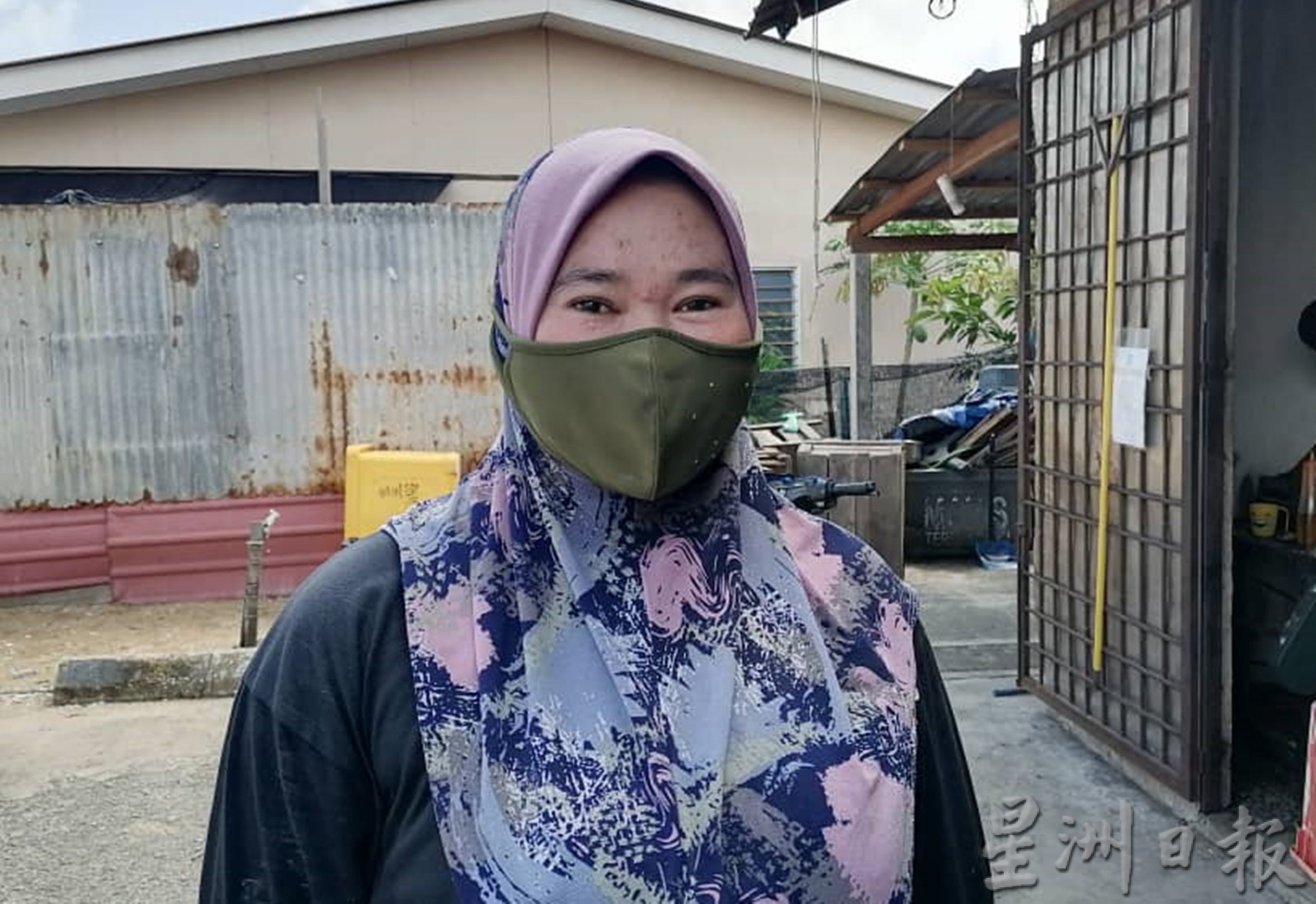 东：《东游记●去走走》“传统工艺生产，瓜拉彭亨鱼饼热销各地。”