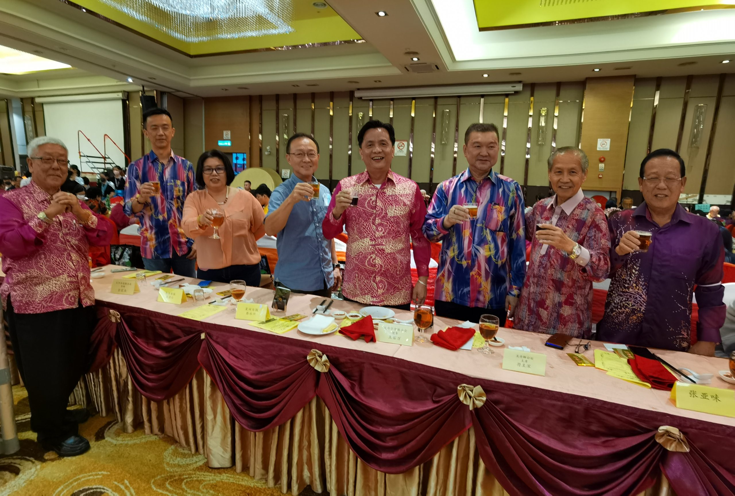 东：关丹华团联合会2022年安老院赞助人敬老联欢会