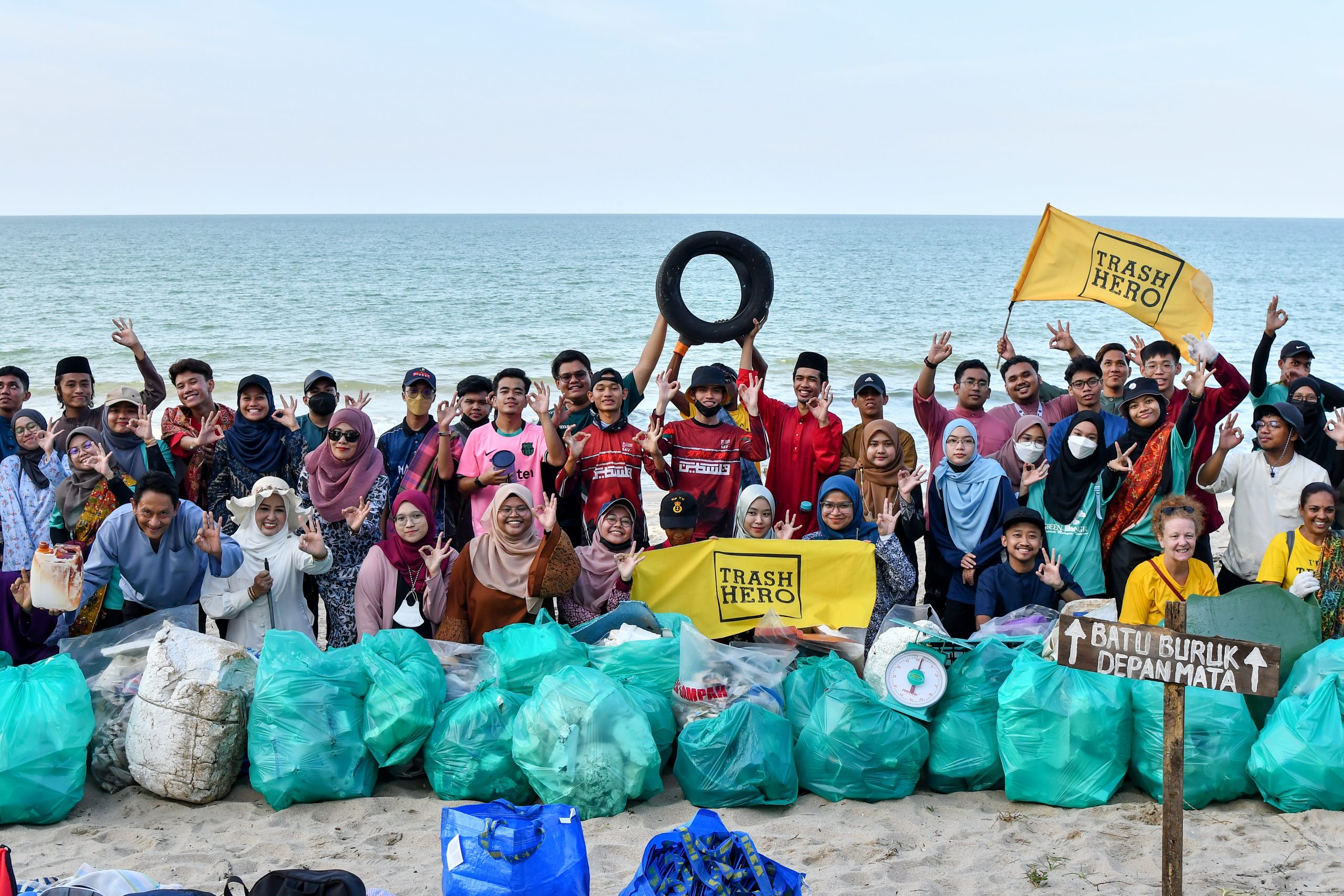 东：净滩行动 为峇都布洛除去185公斤垃圾