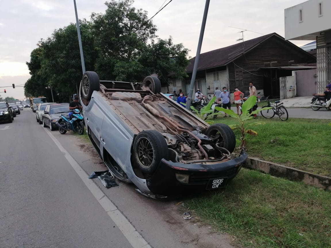东:吉拉央交通意外