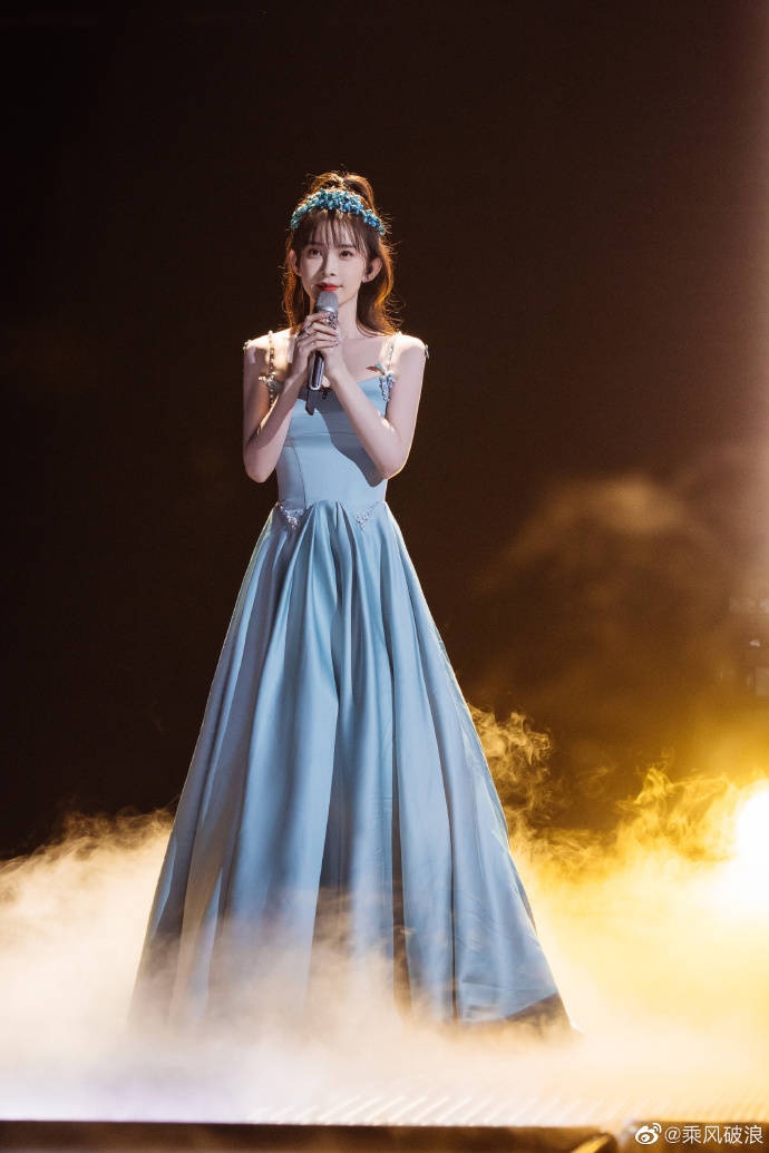 传《乘风》四公帮唱 邀宋茜当嘉宾同框郑秀妍	