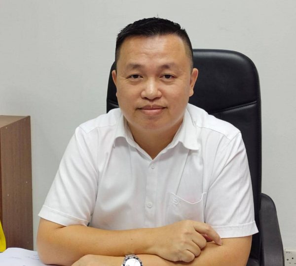 供FB／锺绘名：陌生电话要小心，可疑APP别下载