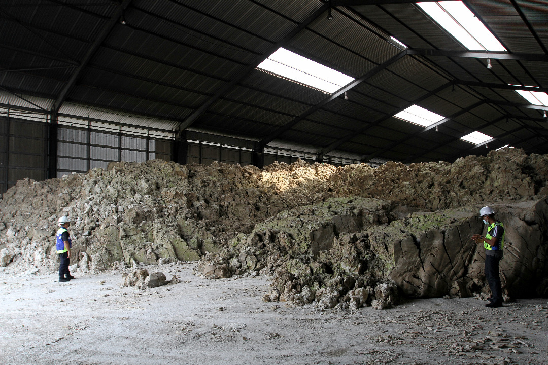 俄乌战争致船舶费暴涨 值近千万球粘土 滞留大马