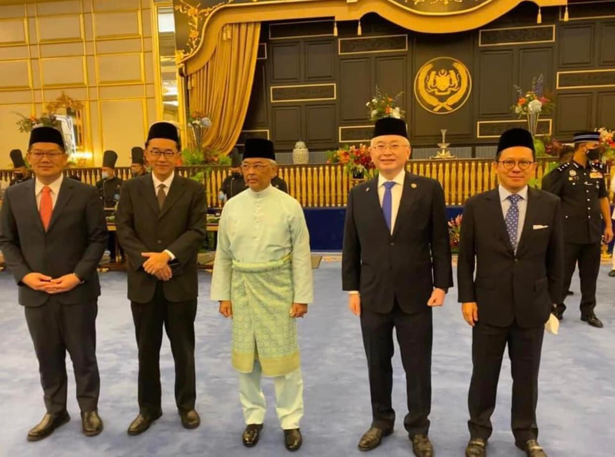  元首与内阁成员共庆开斋节