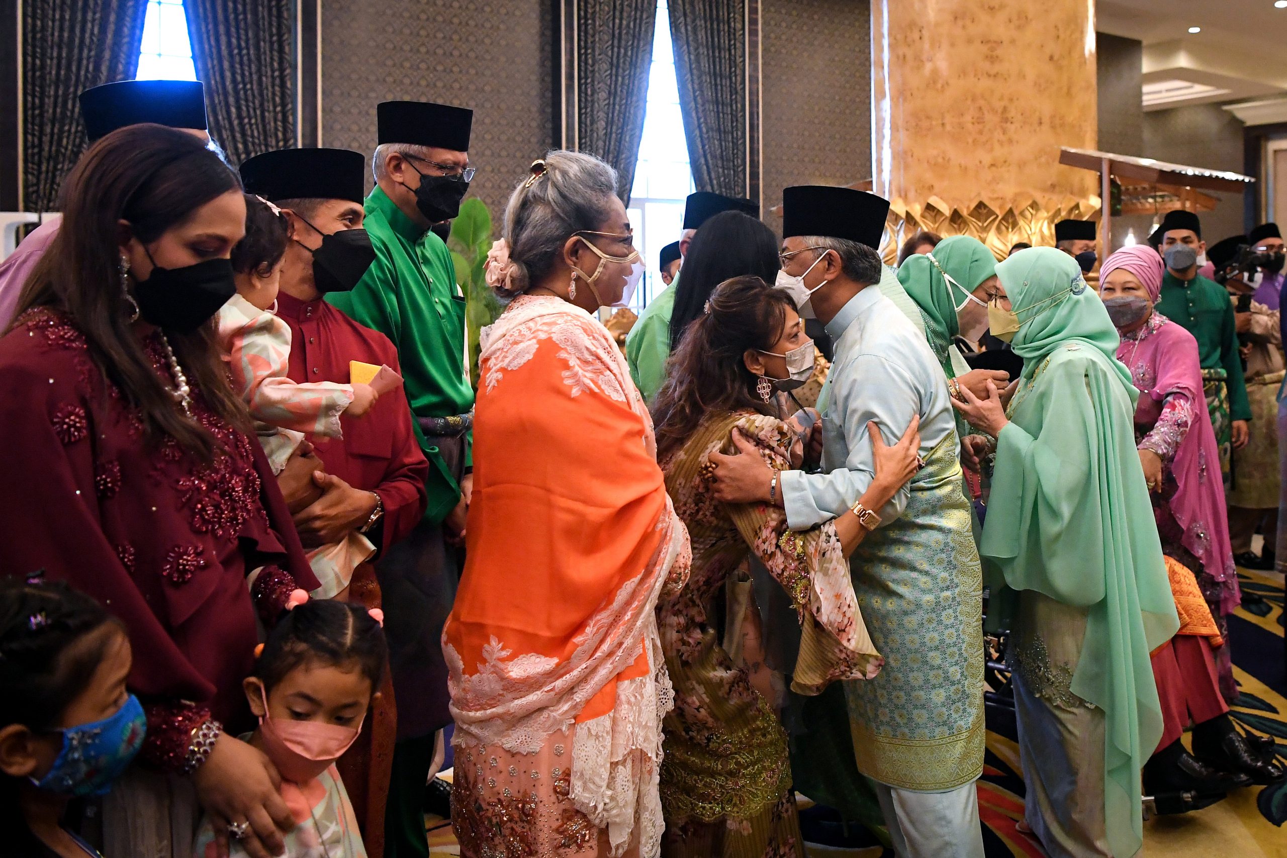  元首与内阁成员共庆开斋节