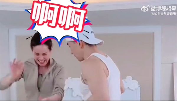 刘畊宏直播忙抓白蚁 王婉霏崩溃:钻进我身体