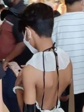 动漫节上穿女仆装扮猫·男子：有人威胁杀我 我道歉