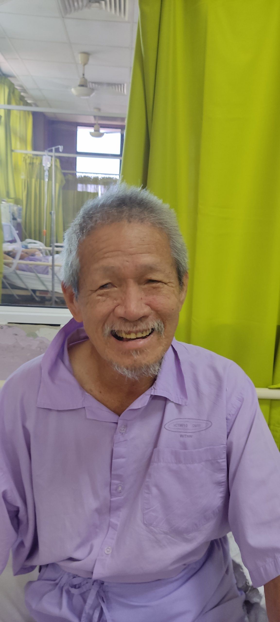 医院寻找患者家属