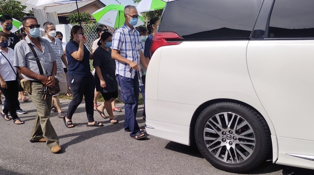 华裔母子双尸案·2死者今早举殡