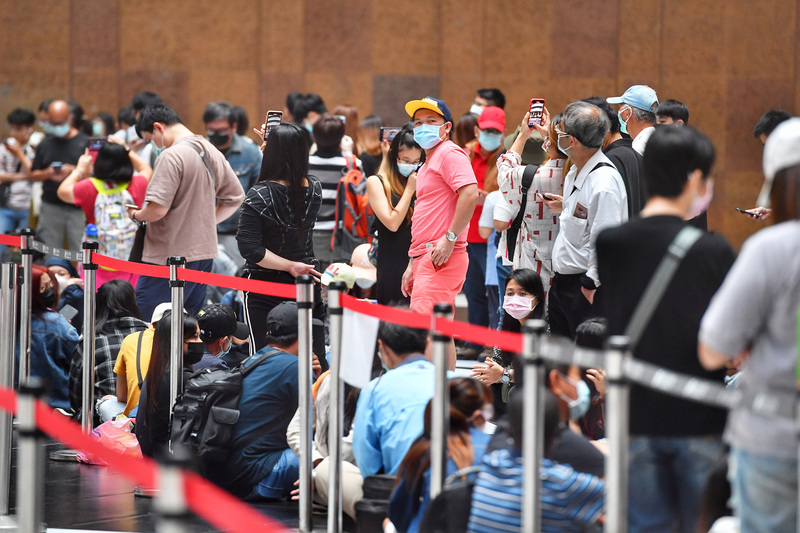 单日新确诊破4万11死  台医疗频临崩溃